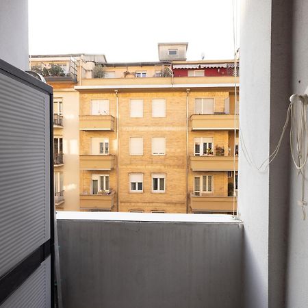 Tra Porta Susa E Piazza Statuto -Cortile Interno- Turin Exterior foto